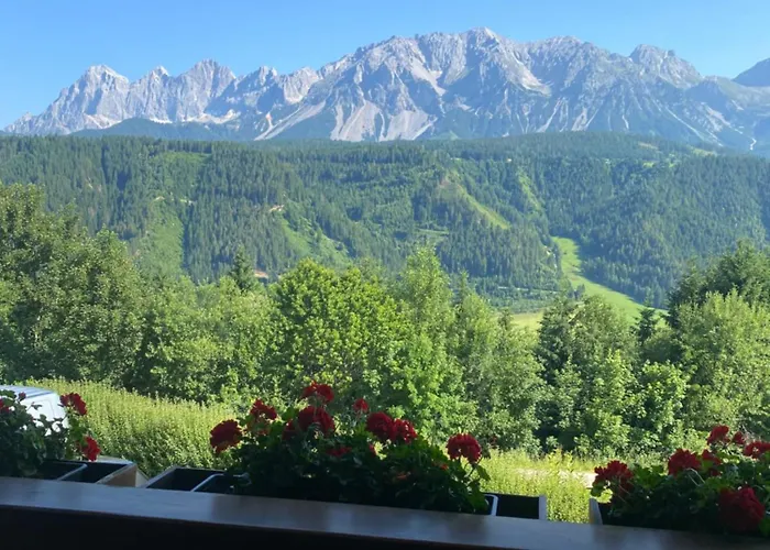 Landhaus Trinker Guest house Schladming
